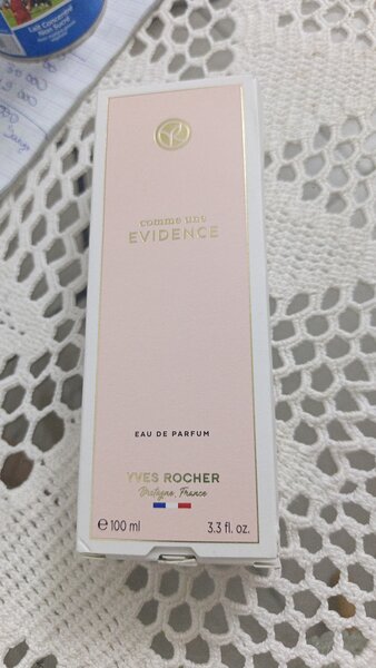 Yves Rocher Comme Une Evidence