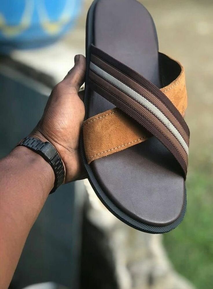 Chaussons croisés élégants