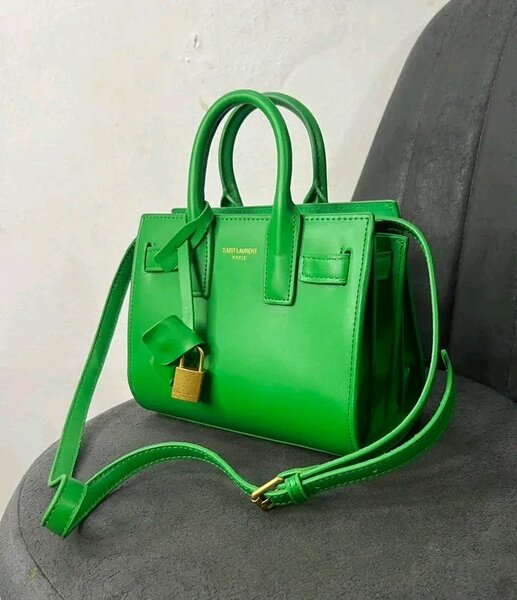 Sac à main vert femme en cuir