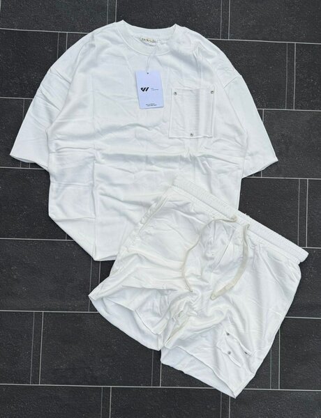 Ensemble homme T-shirt et Short blanc