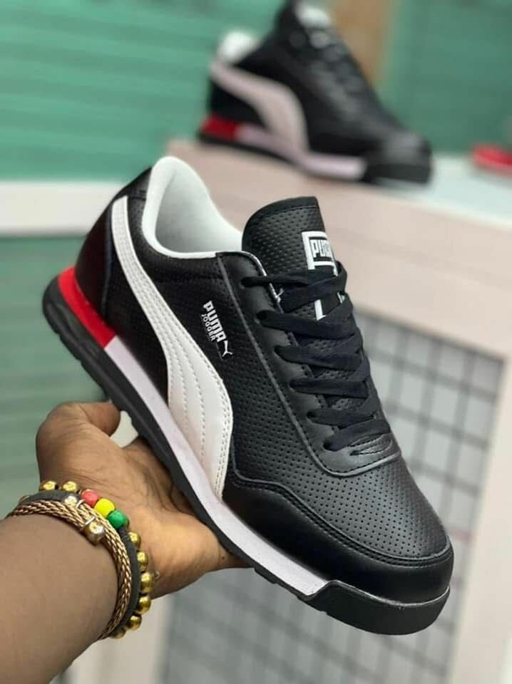 Chaussures Puma noires tendance