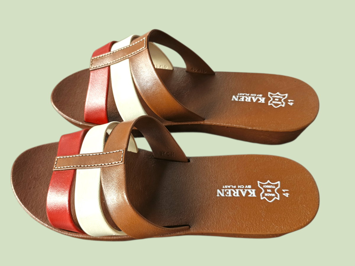 Sandales en plastique