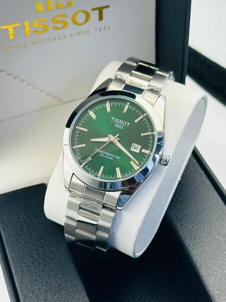 Montres Tissot et Lacoste élégantes