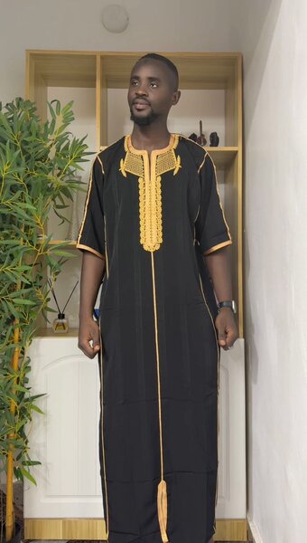 Chemise africaine noire homme