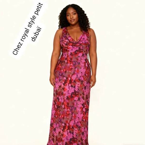 Robe longue fleurie en soie rose