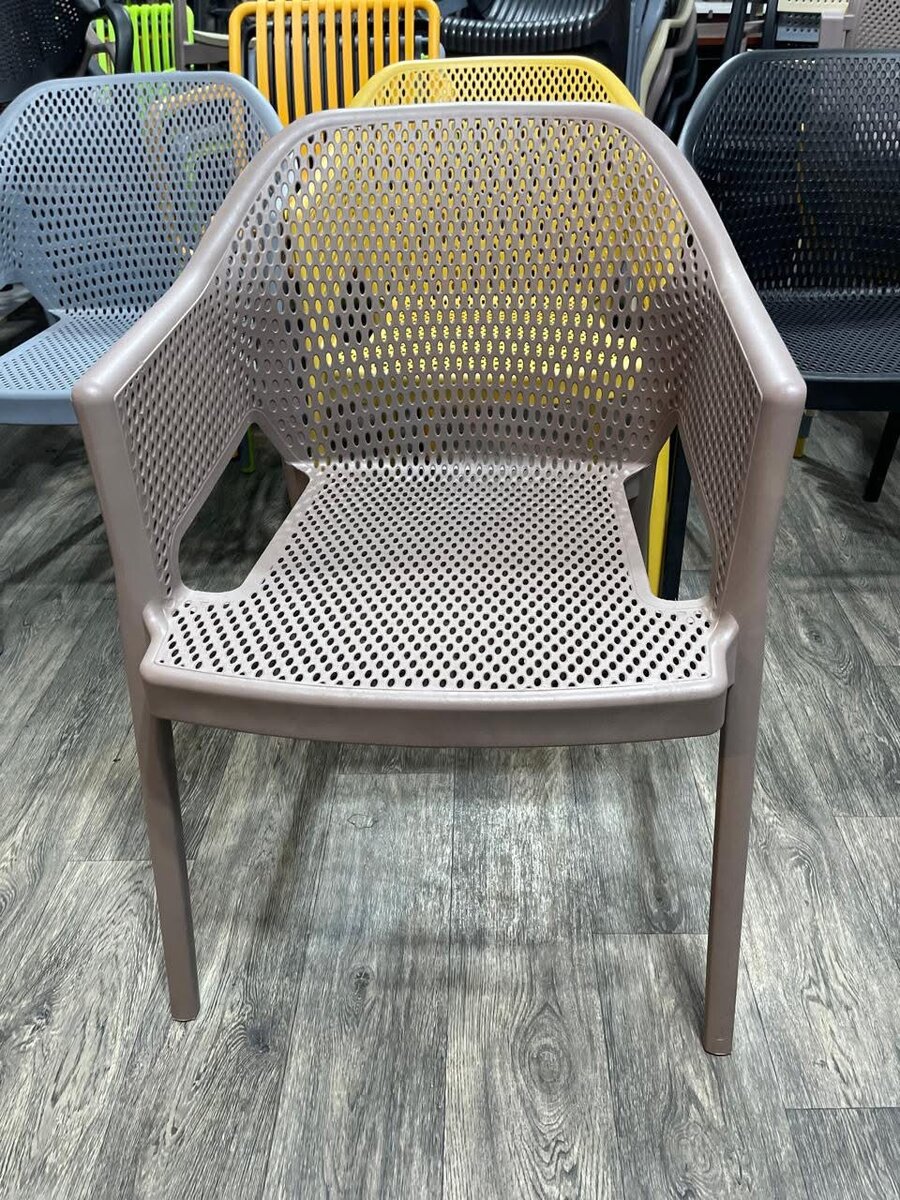 Chaise de jardin en plastique