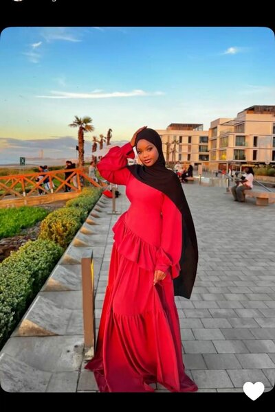 Robe longue rouge élégante