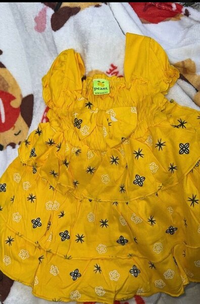 Robe estivale froncée pour fille