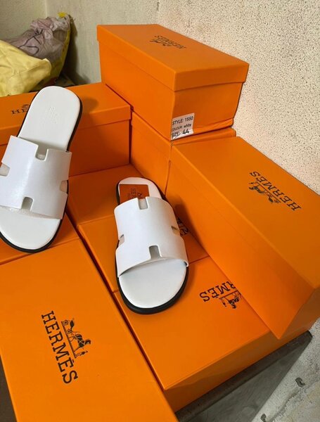 Sandales de luxe élégantes