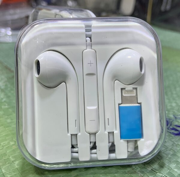 Écouteurs Lightning avec Boîtier