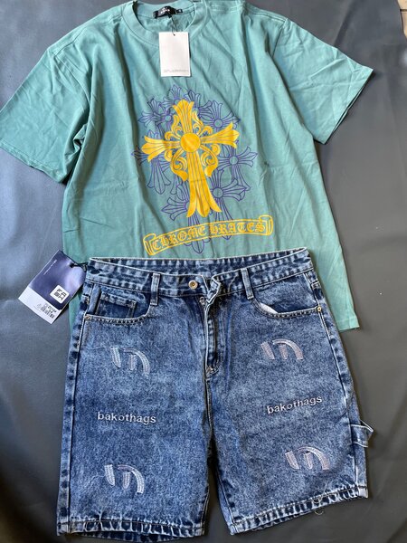 Ensemble T-shirt et short en jean