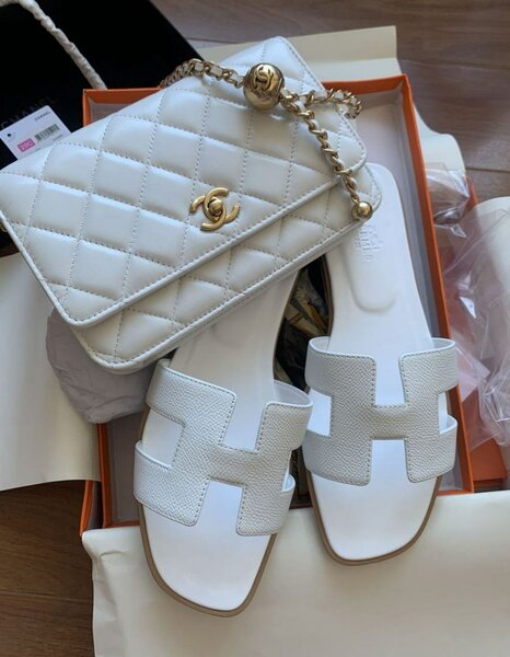 Sandales élégantes blanches