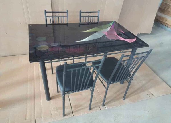 Table à manger moderne design