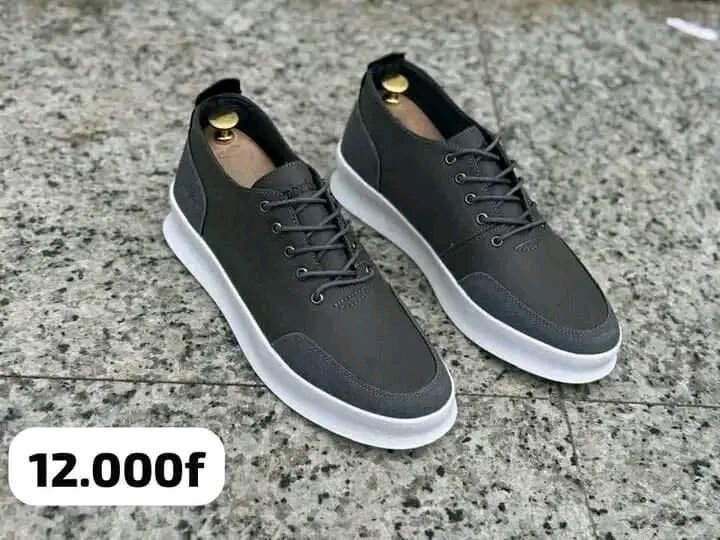 Baskets Homme en Cuir Élégantes