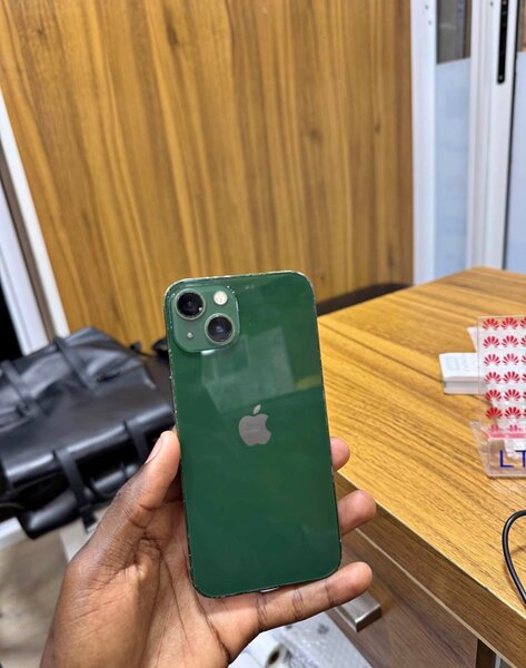 iPhone 13 Vert Édition