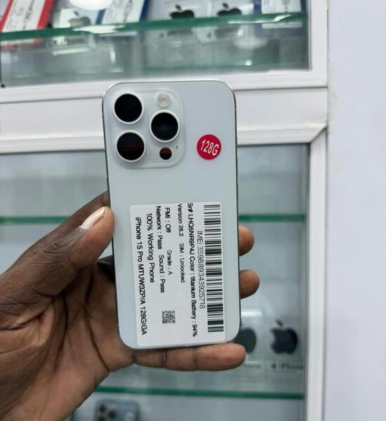 iPhone 15 Pro Max 128Go blanc