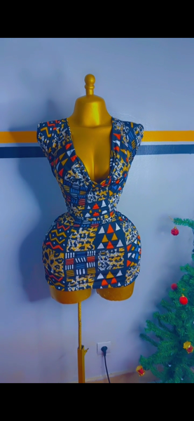 Robe élégante dos nu