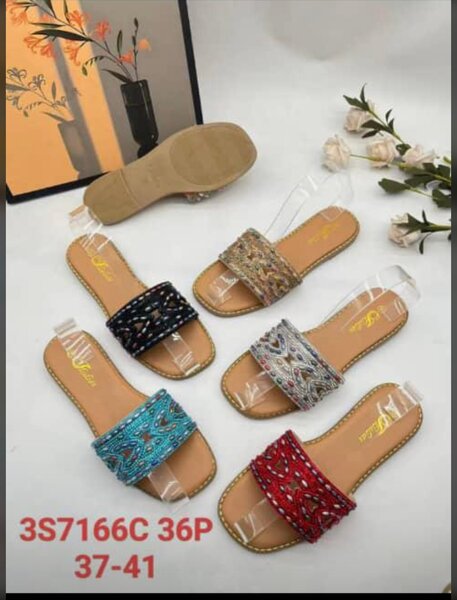 Sandales plates élégantes