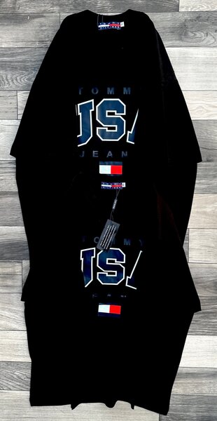 T-shirt noir Tommy Jeans