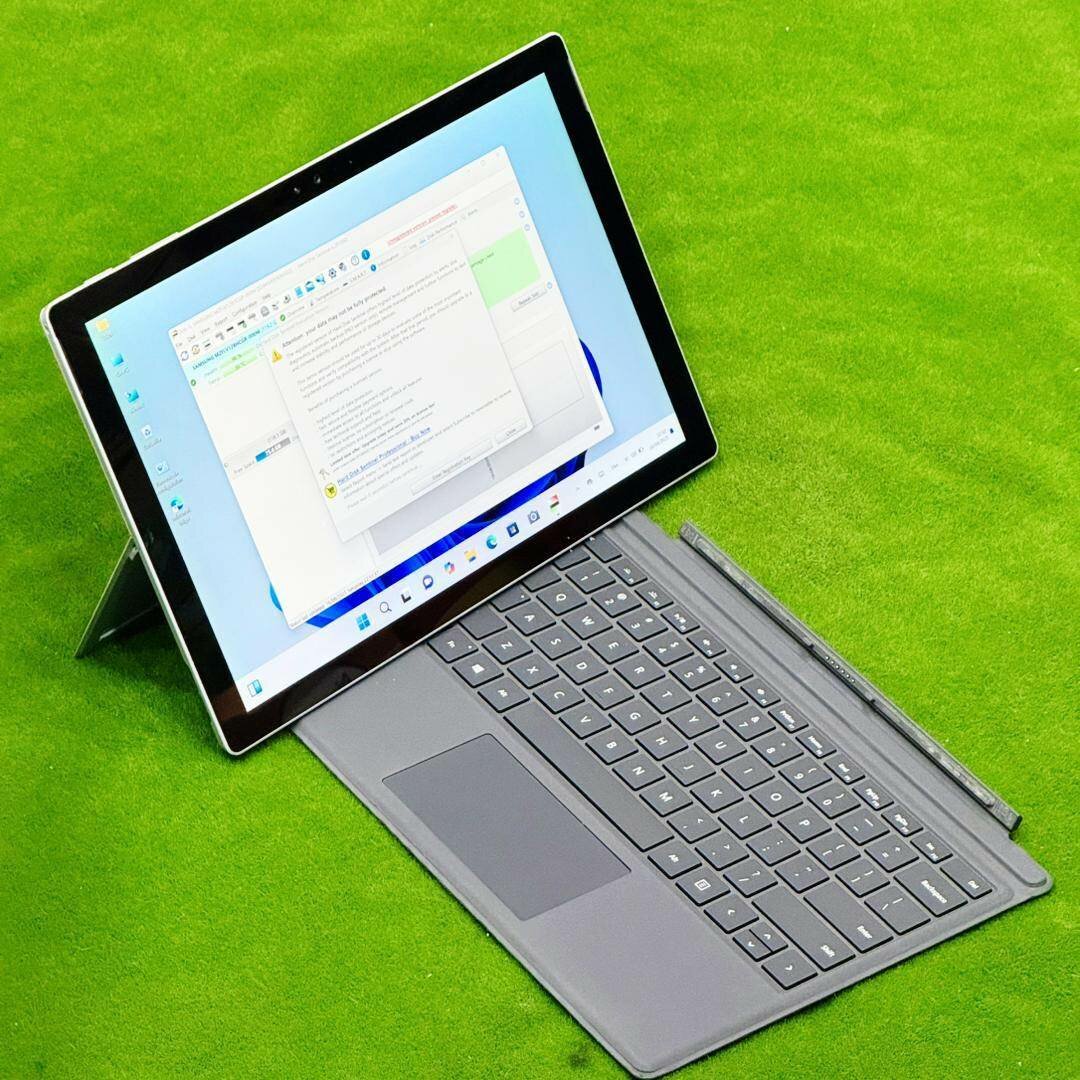 Tablette 2-en-1 avec clavier