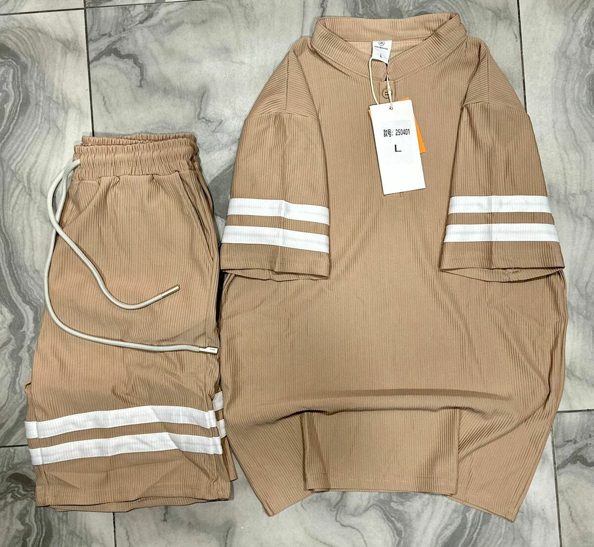 Tenues décontractées rayées unisexes