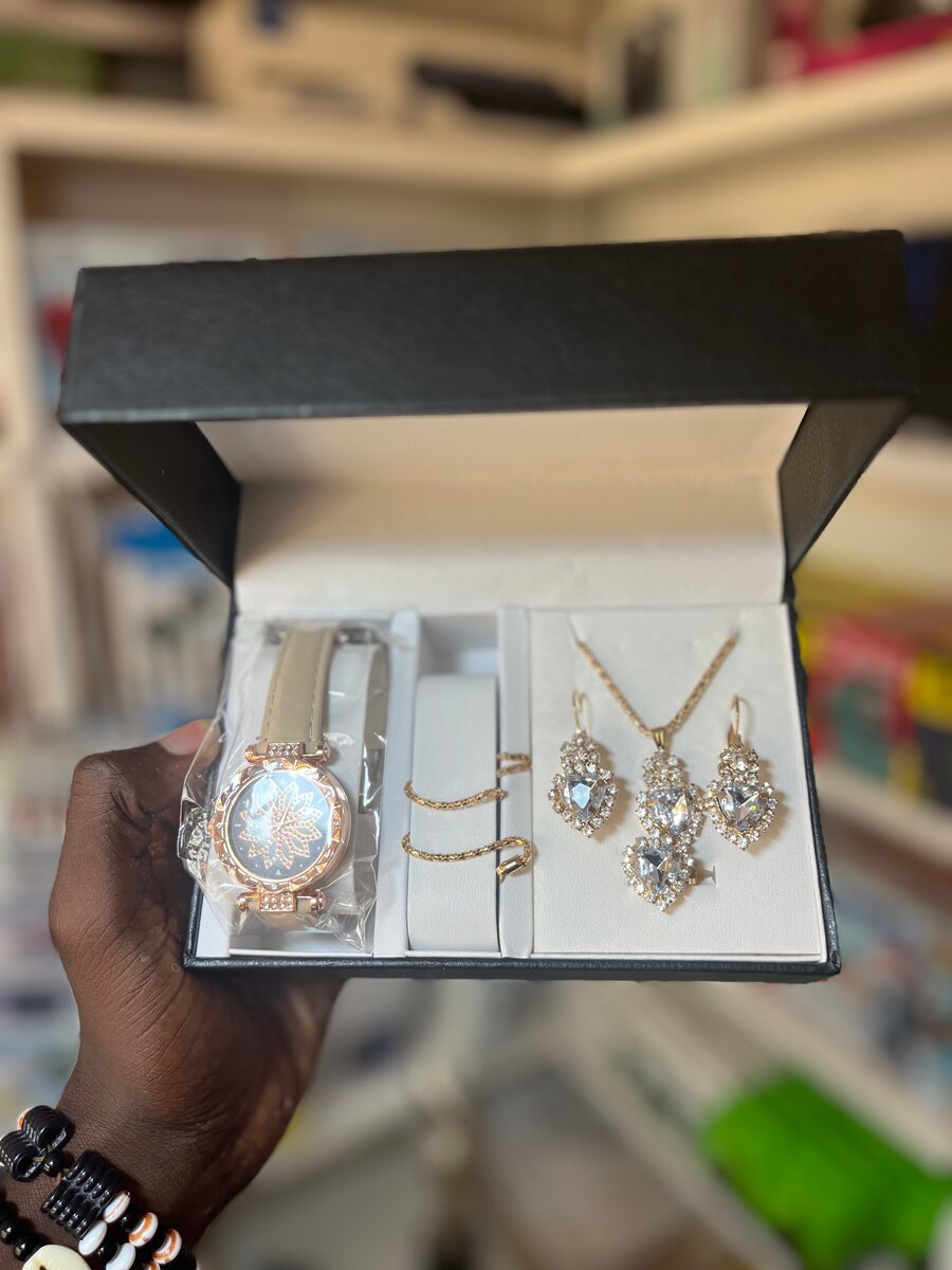 Ensemble Montre et Bijoux Luxe