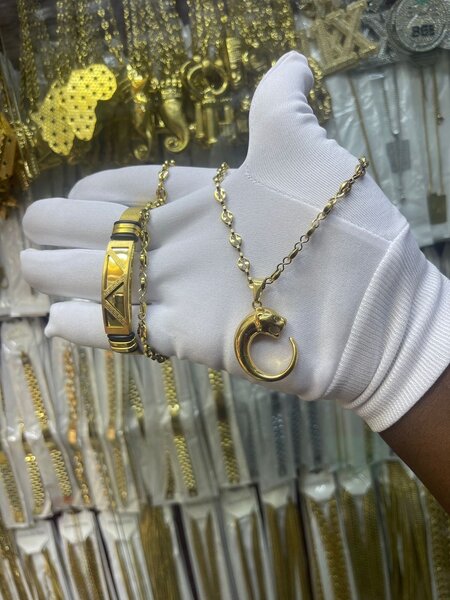 Collier et Bracelet Dorés