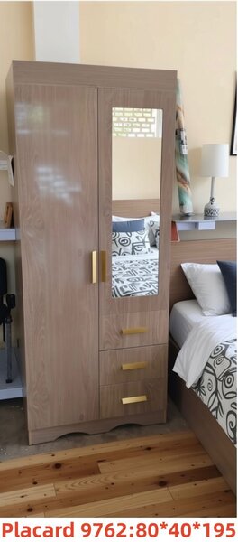 Armoire en bois moderne