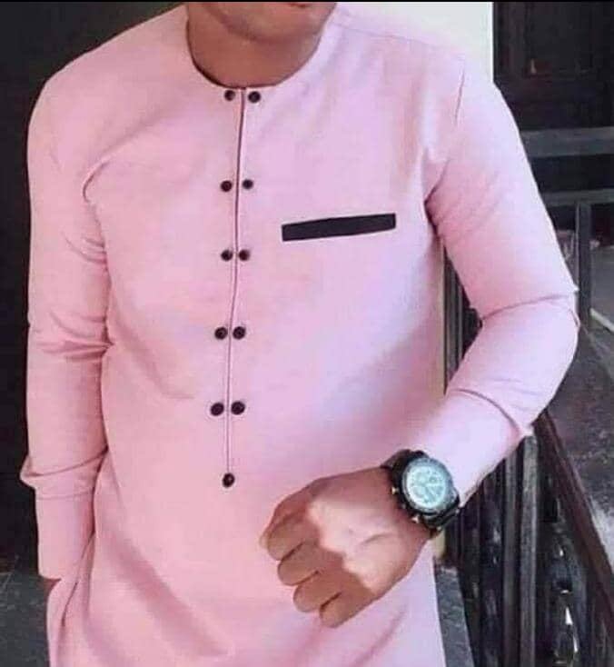 Ensemble homme élégant africain