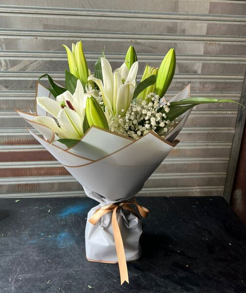 Bouquet de lys blanc élégant