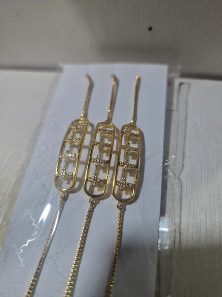 Bracelet chaîne élégante dorée