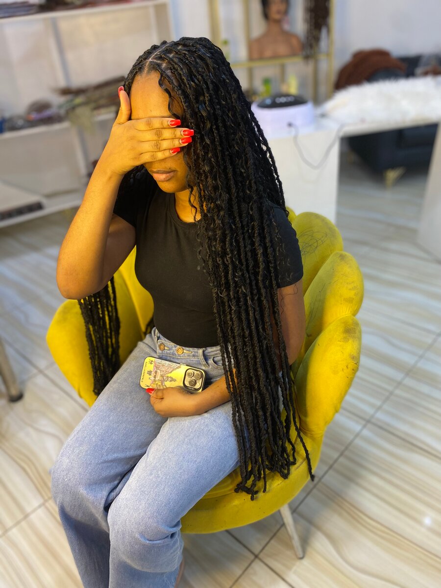 Tresses longues synthétiques