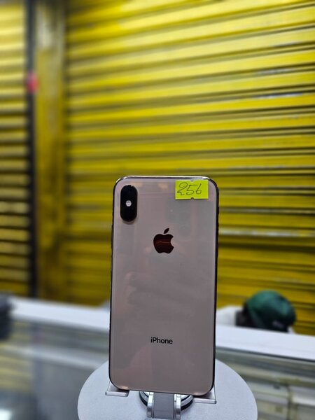 Iphone xs 256 giga doré