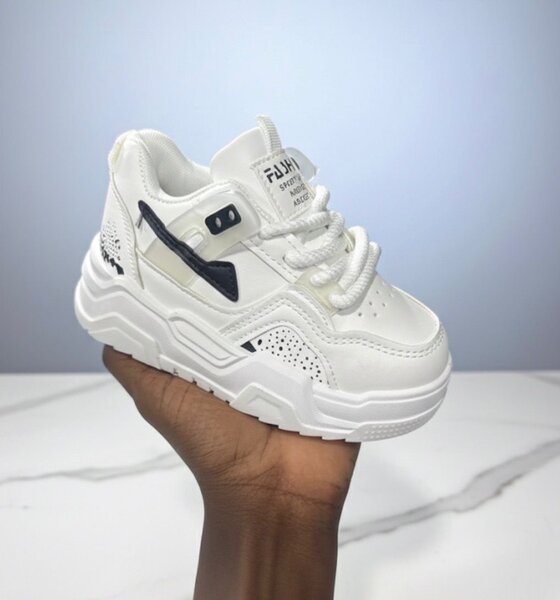 Baskets Enfants p 25 a 42