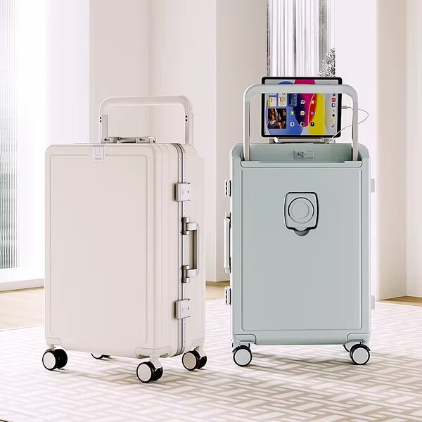 Smart Luggage with USB