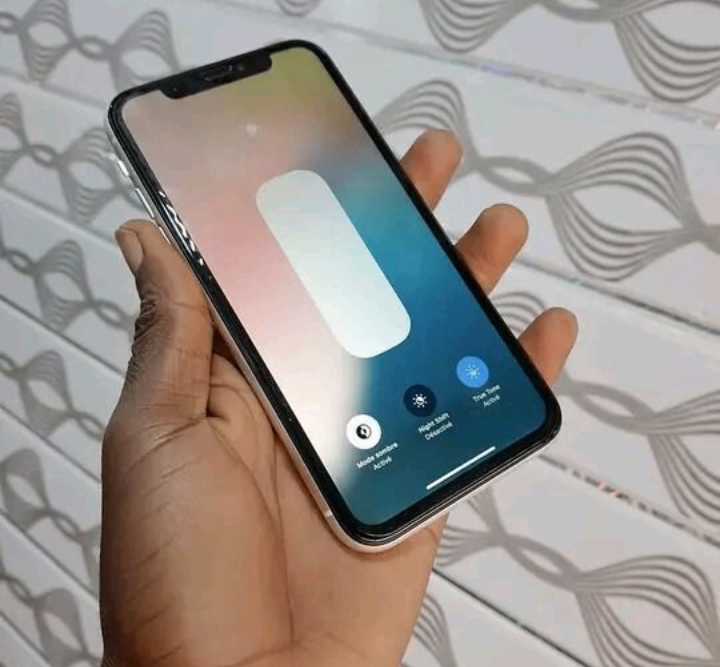 iPhone XR Blanc 64GB Débloqué