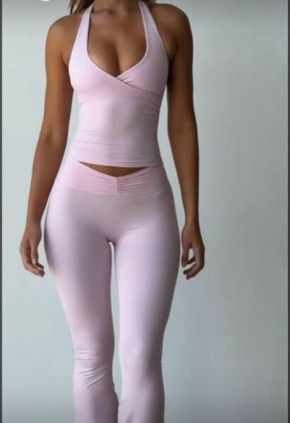 Ensemble sport rose élégant