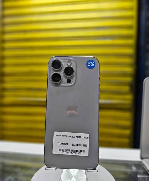 iPhone 15 Pro Max 256Go Titanium