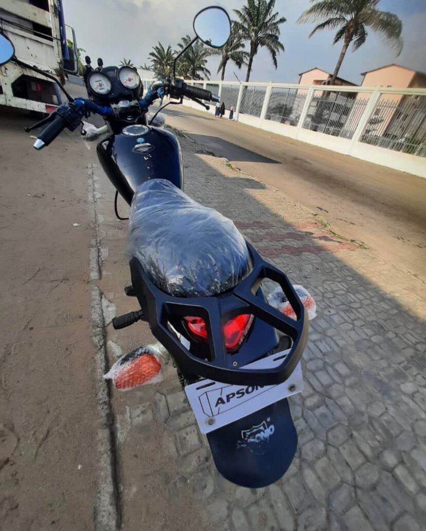 Moto Apsonic noire neuve