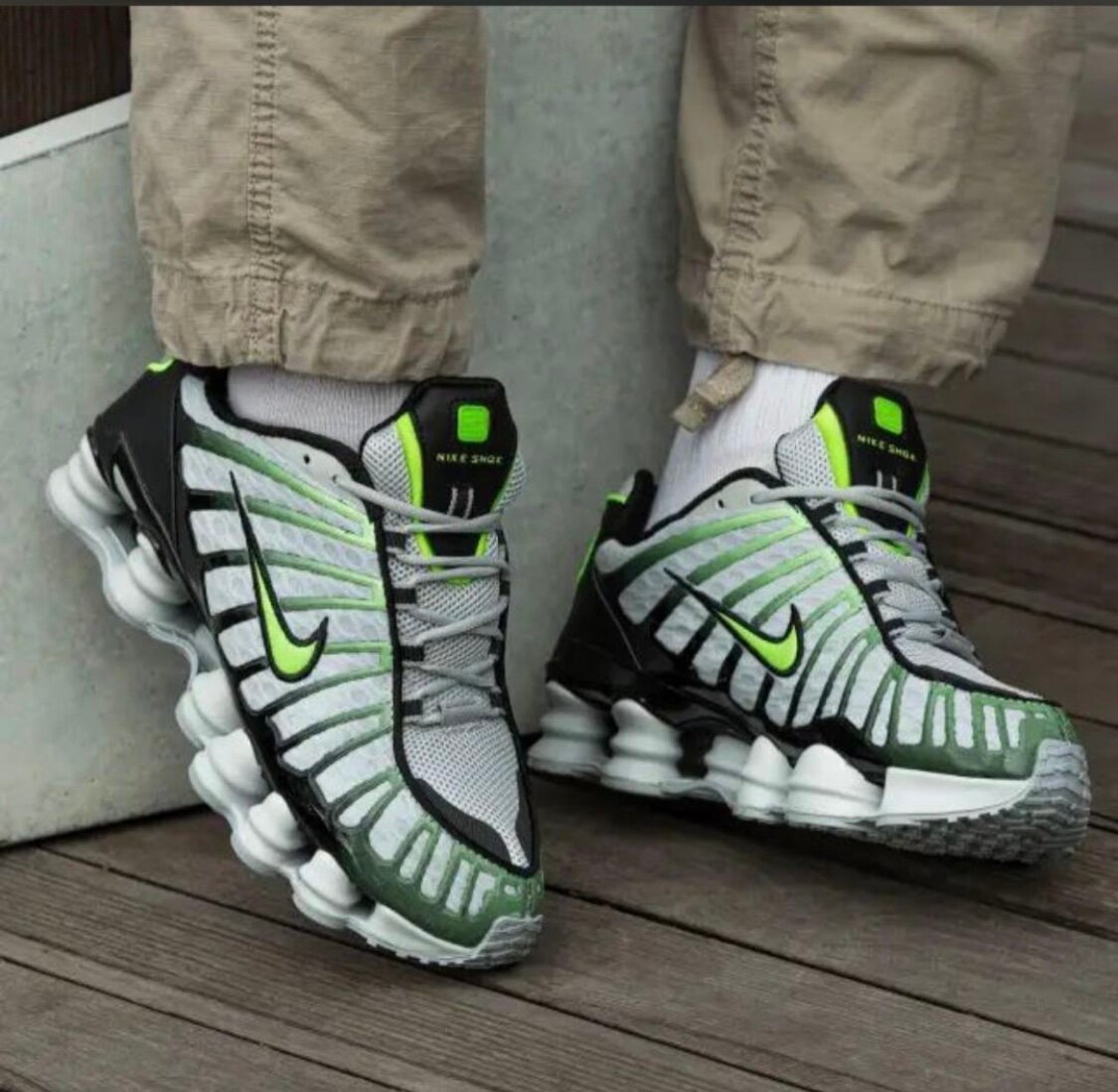 Baskets Nike Shox Homme