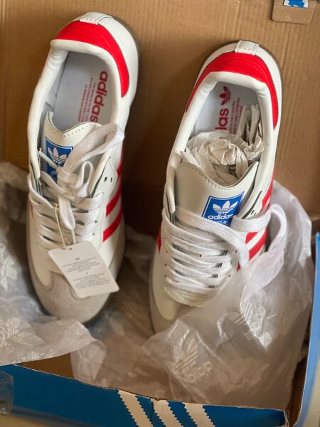Adidas Sneakers Blanc et Rouge