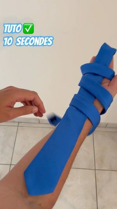 Cravate élégante en soie