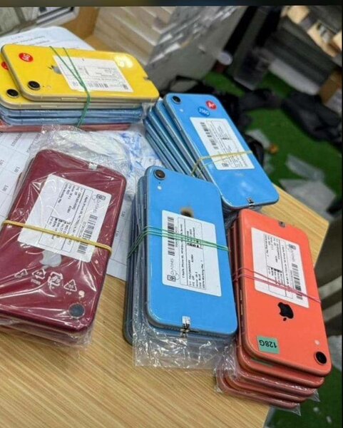 Coque iPhone - Plusieurs Couleurs