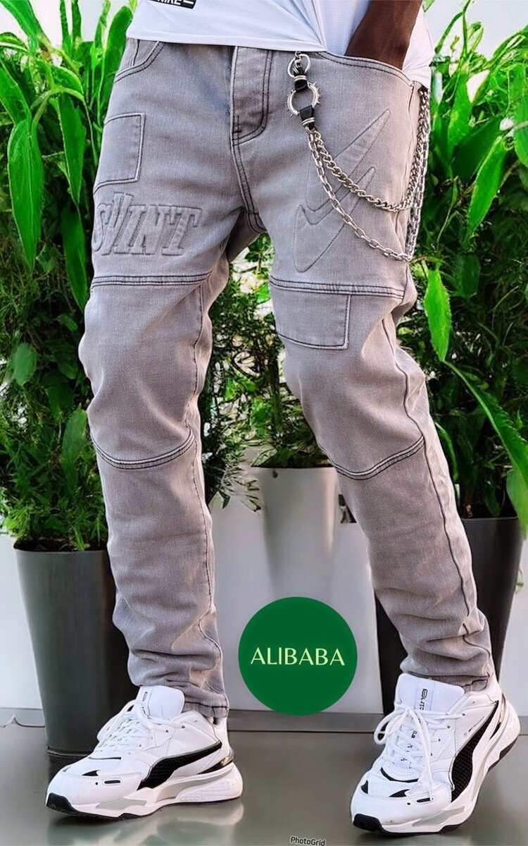 Jeans tendance avec chaîne