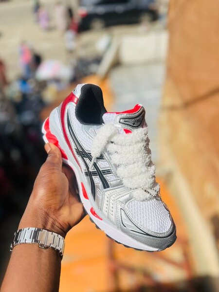 Baskets légères de sport