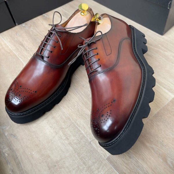 Chaussures homme élégantes cuir