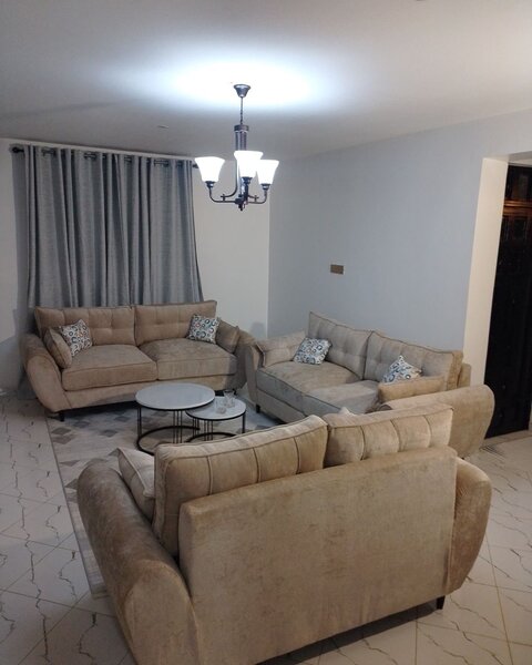 Canapé en velours beige 3 places