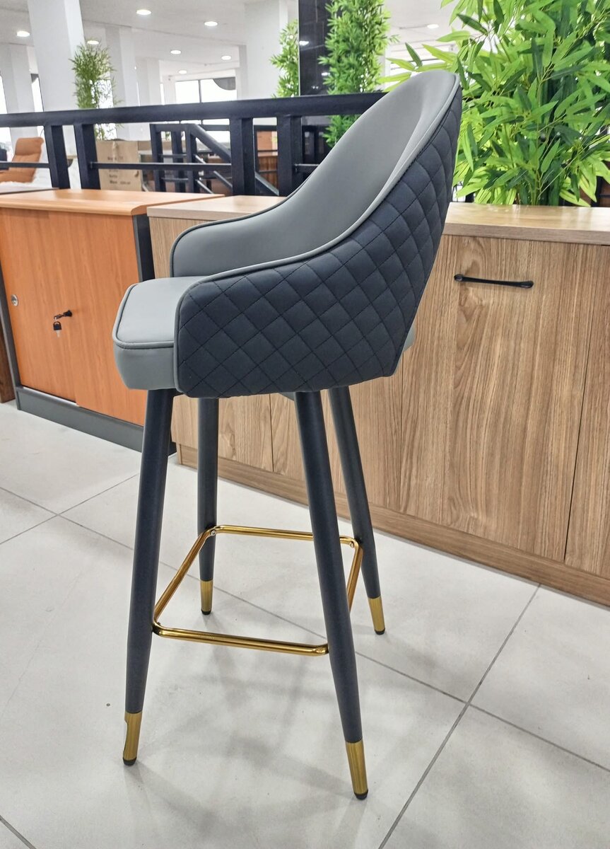 Chaise nordique pivotant, conf