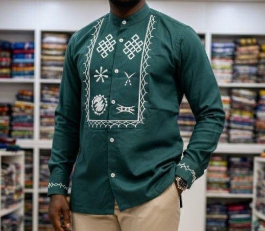Chemise africaine élégante