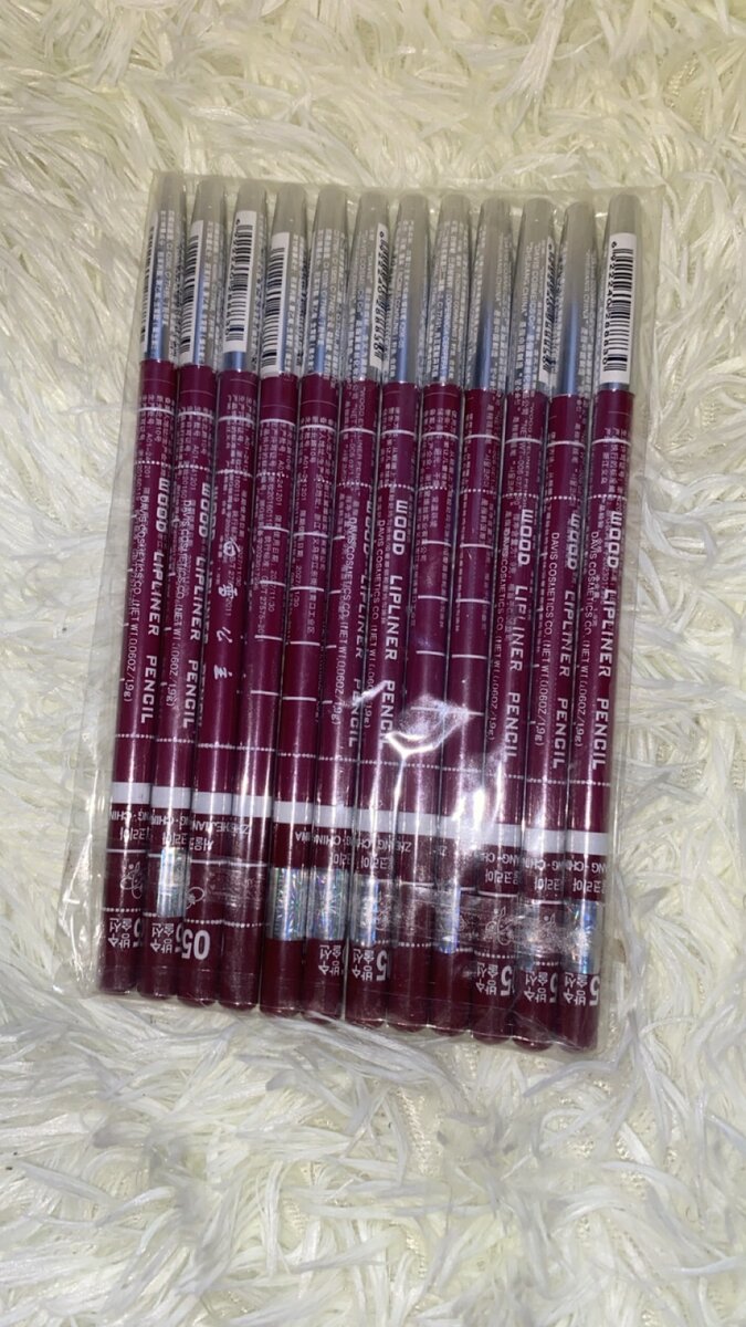 Crayons à lèvres longue tenue